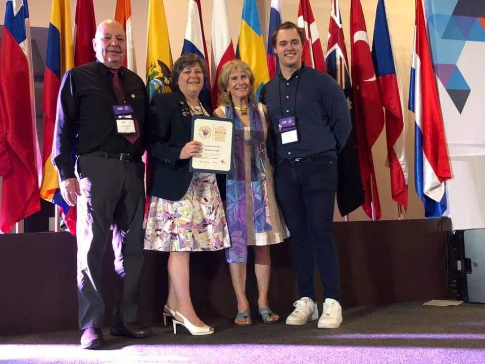 2020 Gold Award winners receiving their certificate at the NAYEN Conference